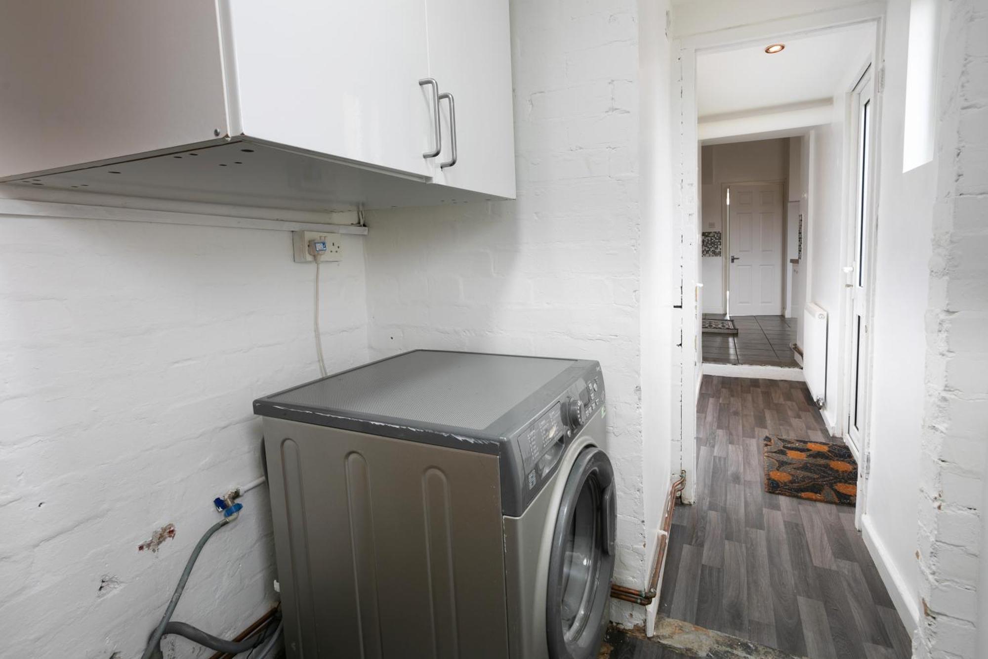 4 Bedroom House * Leicester