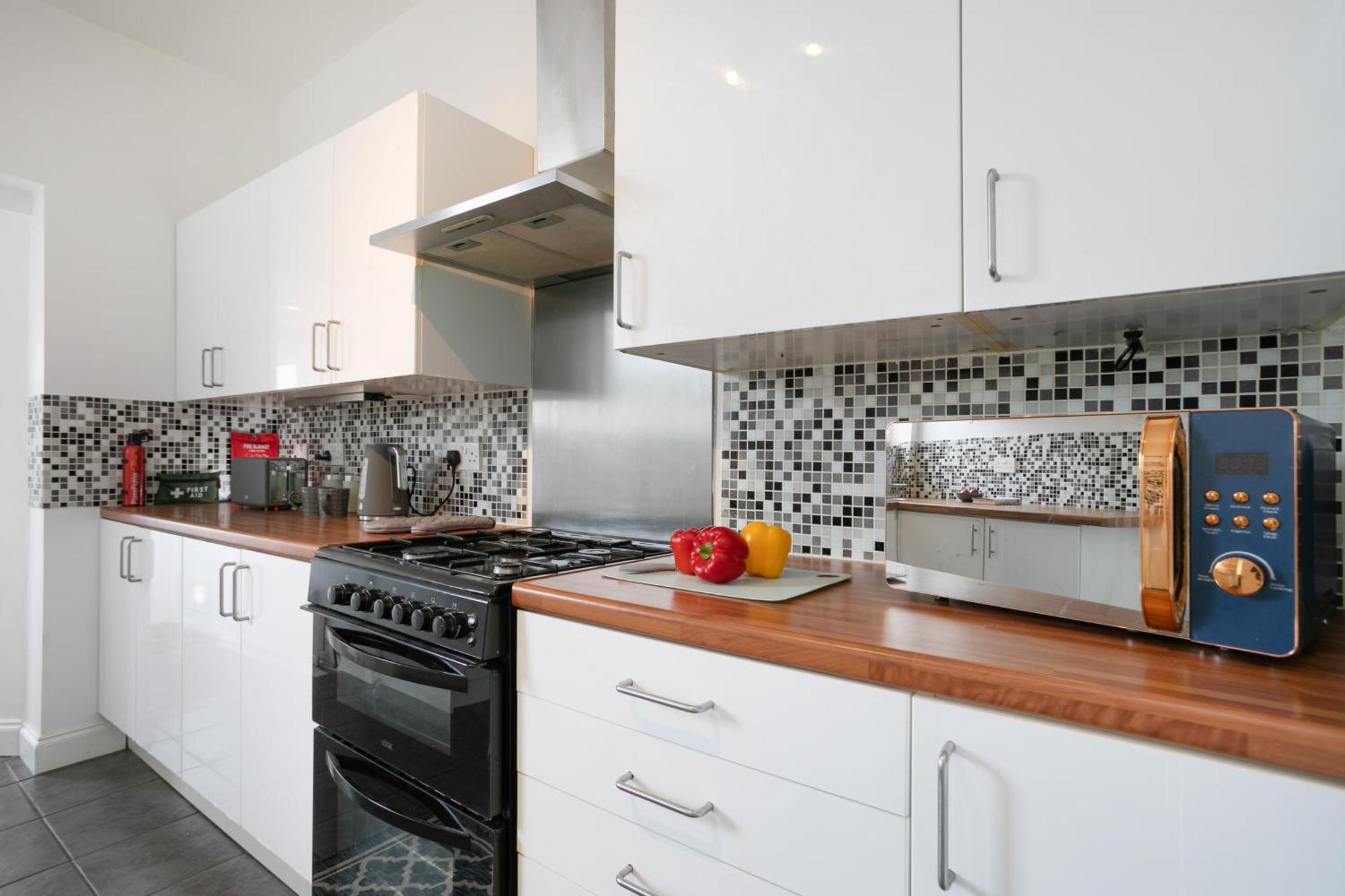 4 Bedroom House Holiday home Leicester