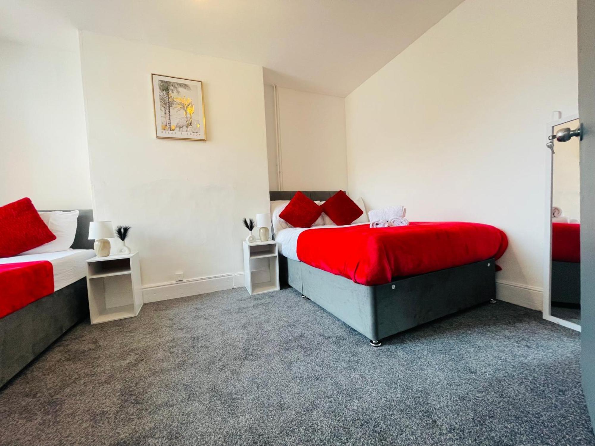Apartamento Exquisite Centre 5 Bedroom House - Lt