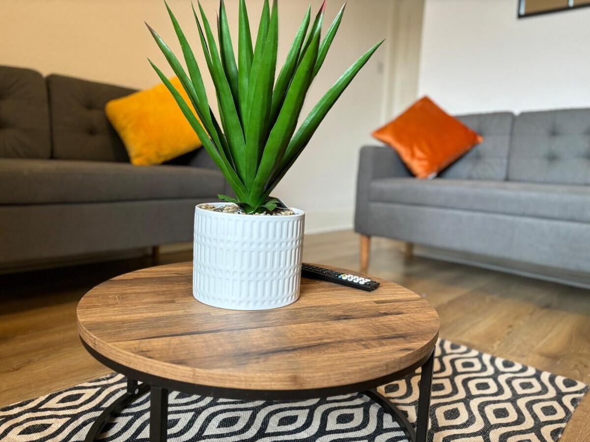 West End Terrace - Free Parking Holiday home *