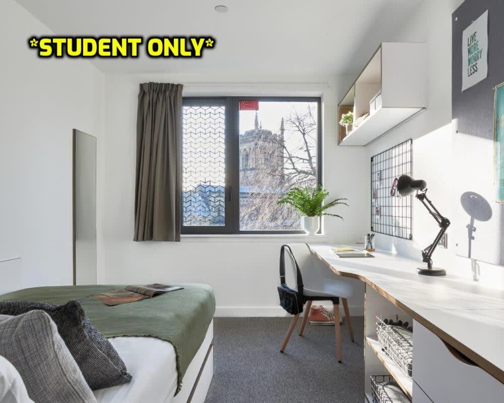 Zeni Ensuite In