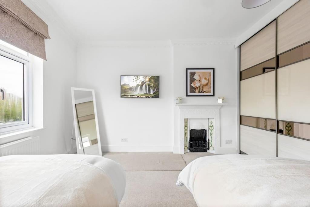 5 Bedroom Large For Contractors, Families And Groups * Leicester