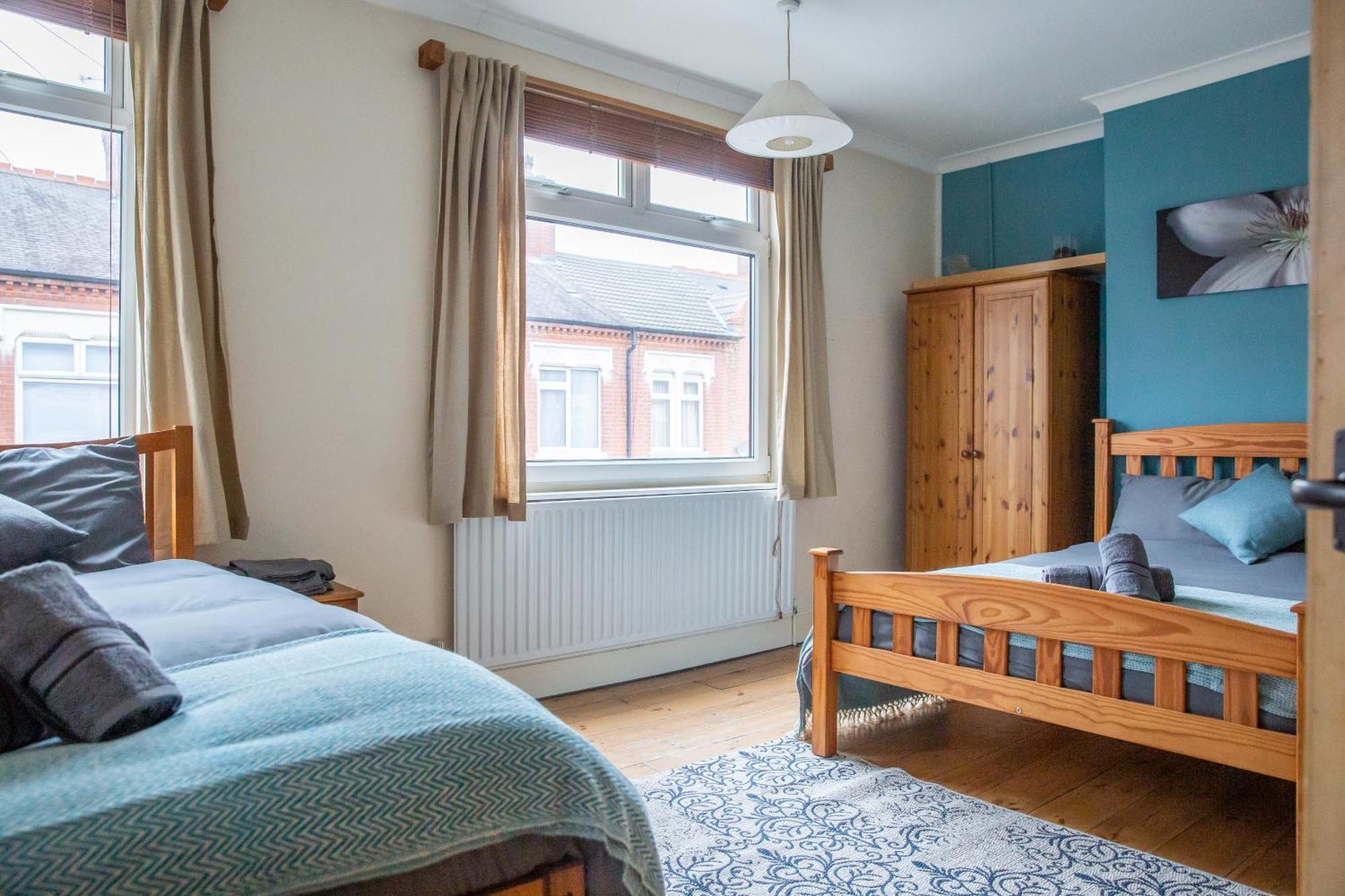 I'm Your Host - Westcotes Holiday home