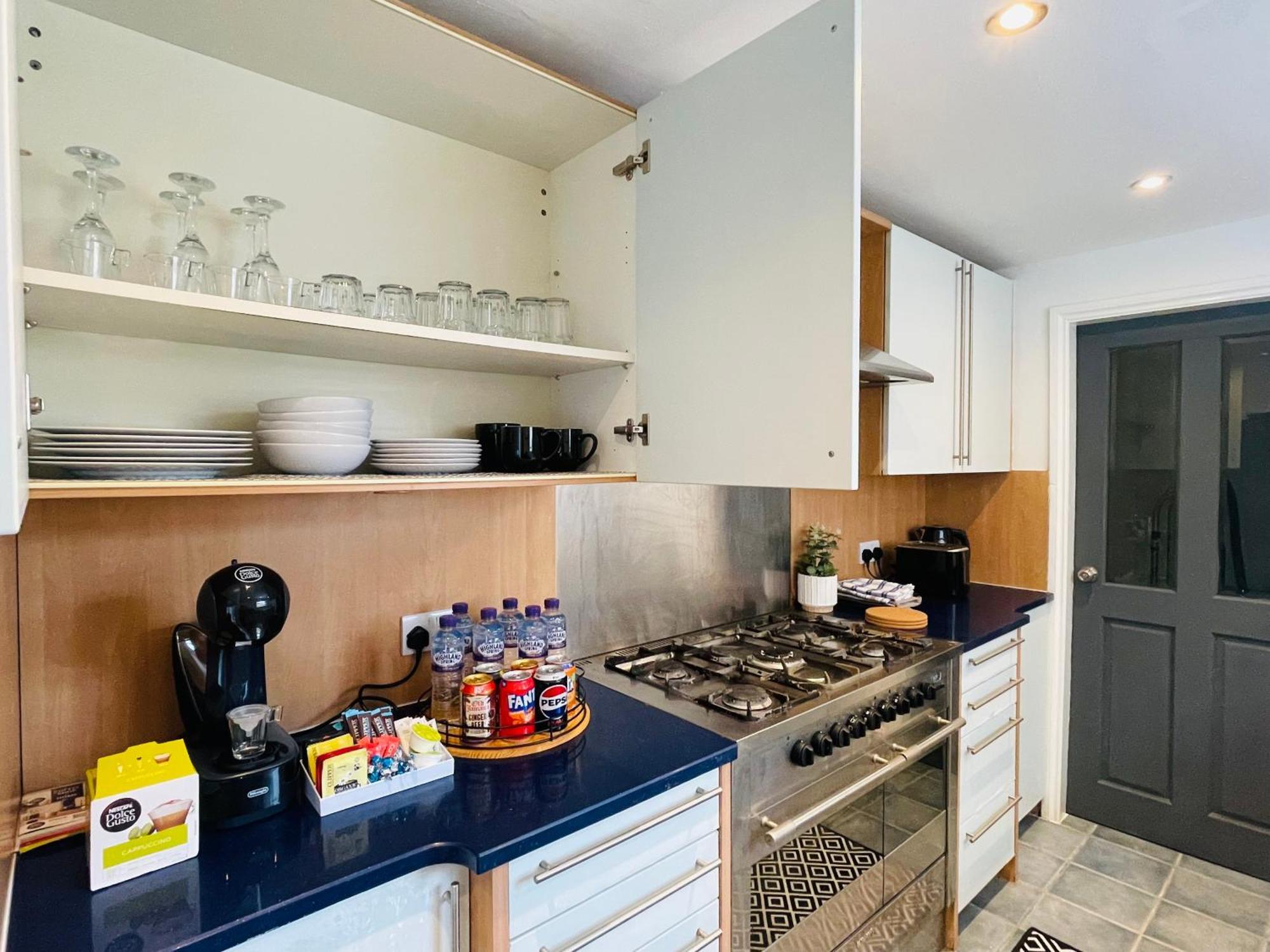 Apartamento Exquisite Centre 5 Bedroom House - Lt