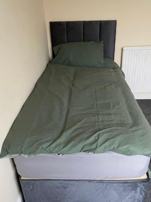 Spacious 3 Bed Leicester