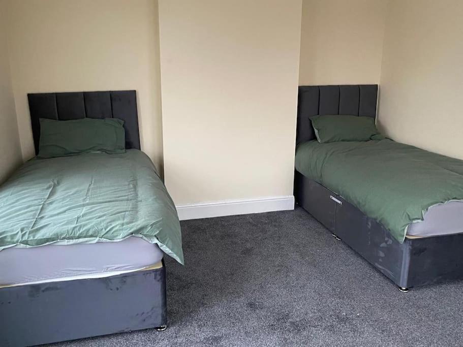 Spacious 3 Bed *