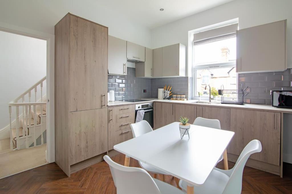 The Regent - Quiet Luxury Apartment *