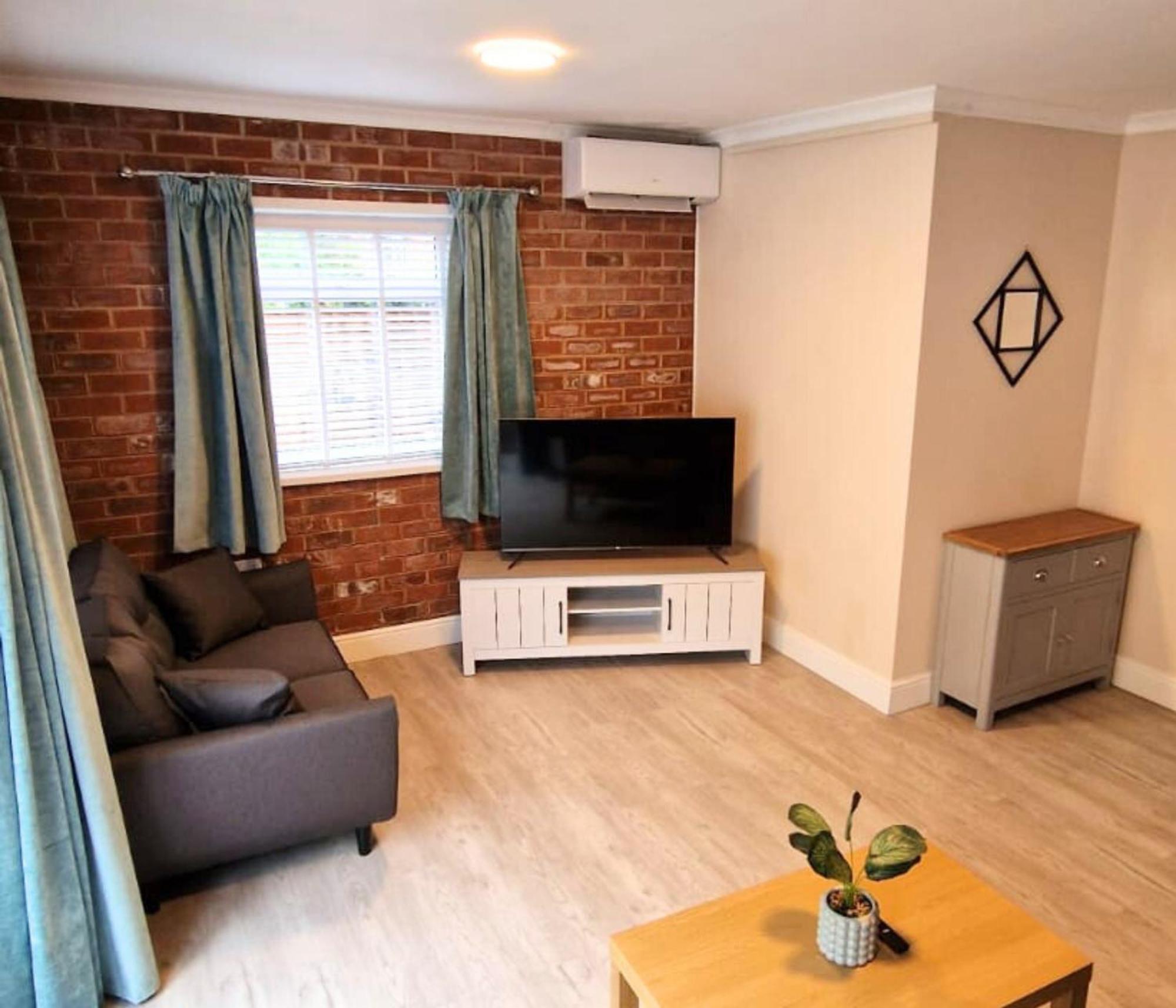 Luxury Family Apartment- Close To Apartamento *