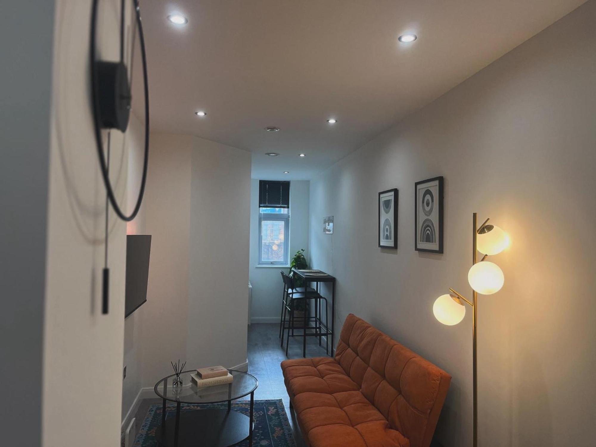 Cozy Central Double Suite - Free Gym! Leicester