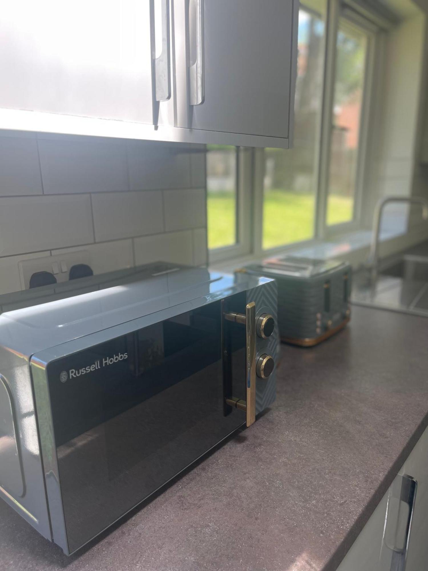 Private Two Bedroom Deluxe With Large Garden And Free Parking Leicester