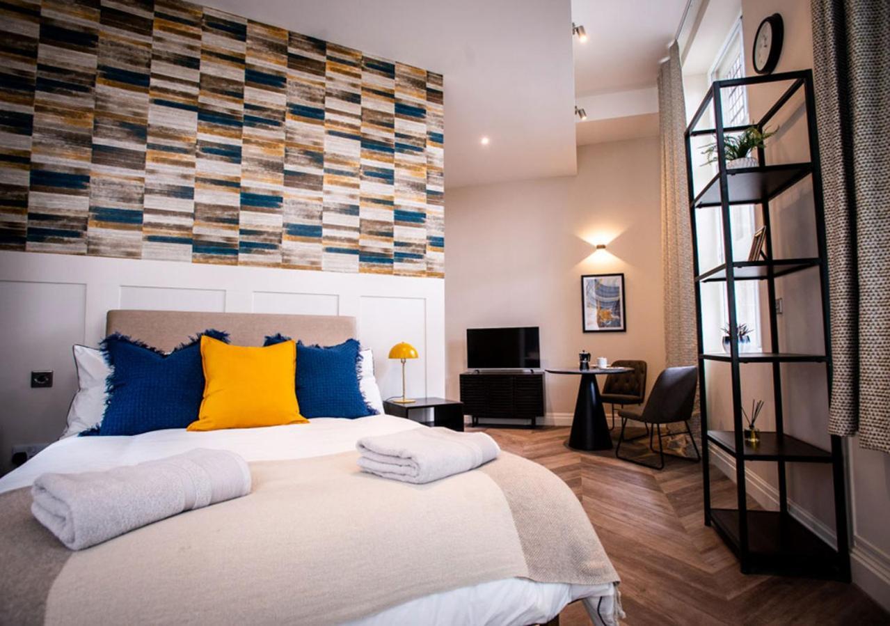 The Gresham 4*