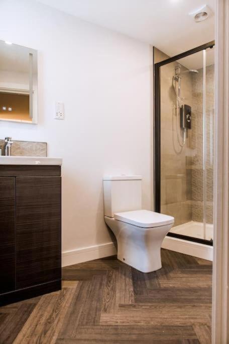 Modern 1-bed 4d Close To Royal Infirmary & Dmu Aparthotel *
