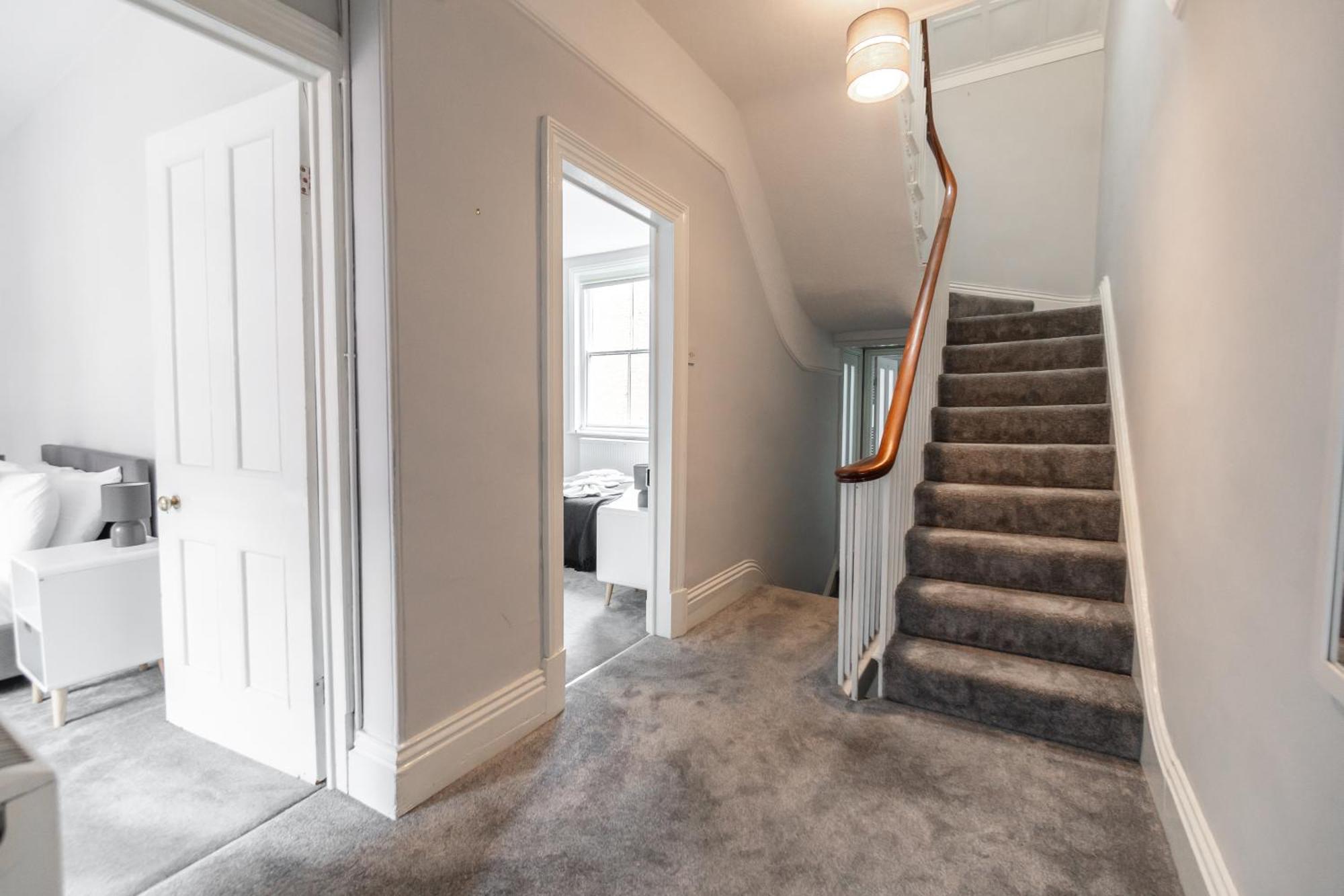 Holiday home Spacious Victorian For 10 Across Royal Infirmary With Free Parking *