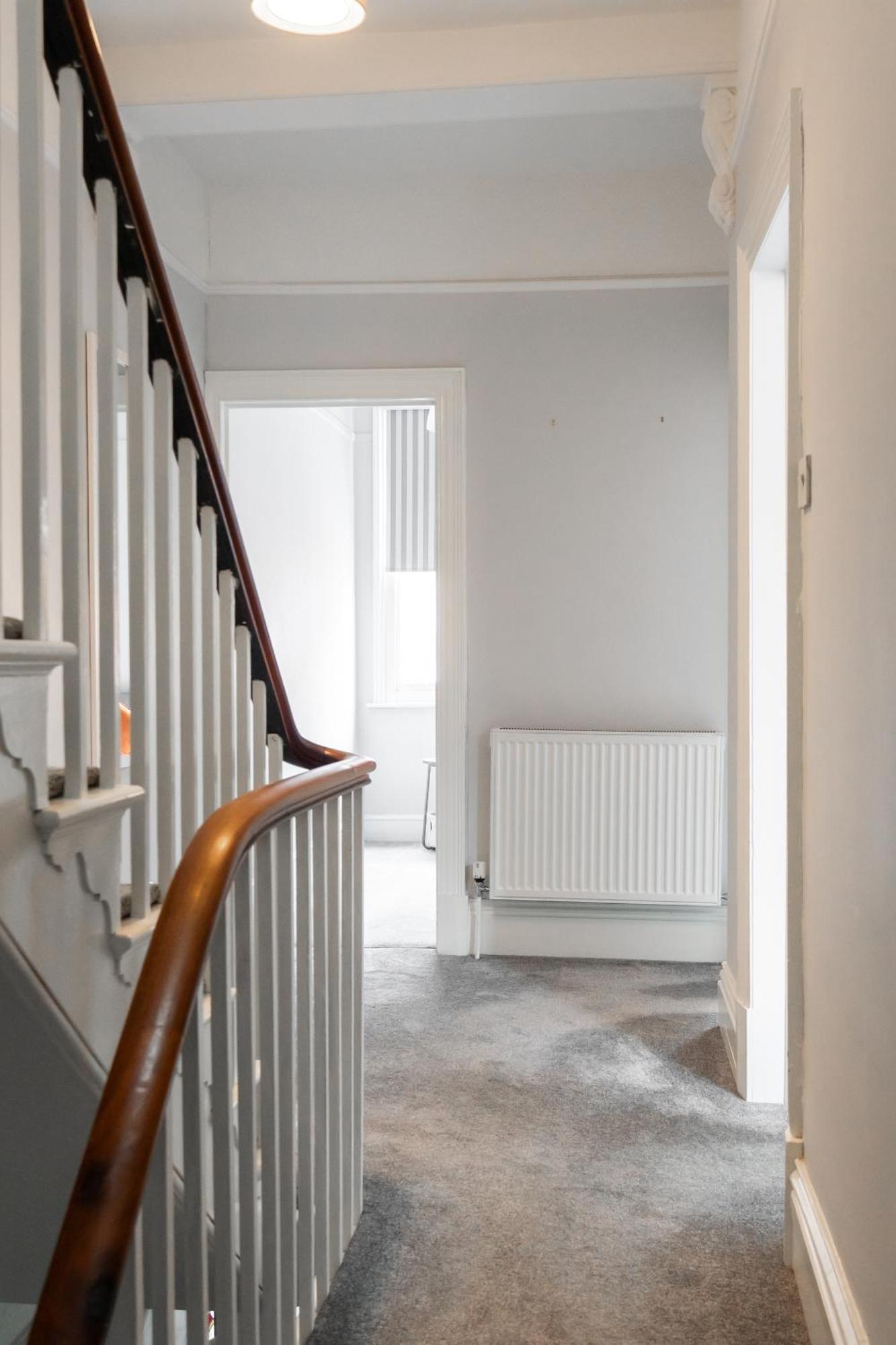 Spacious Victorian For 10 Across Royal Infirmary With Free Parking *