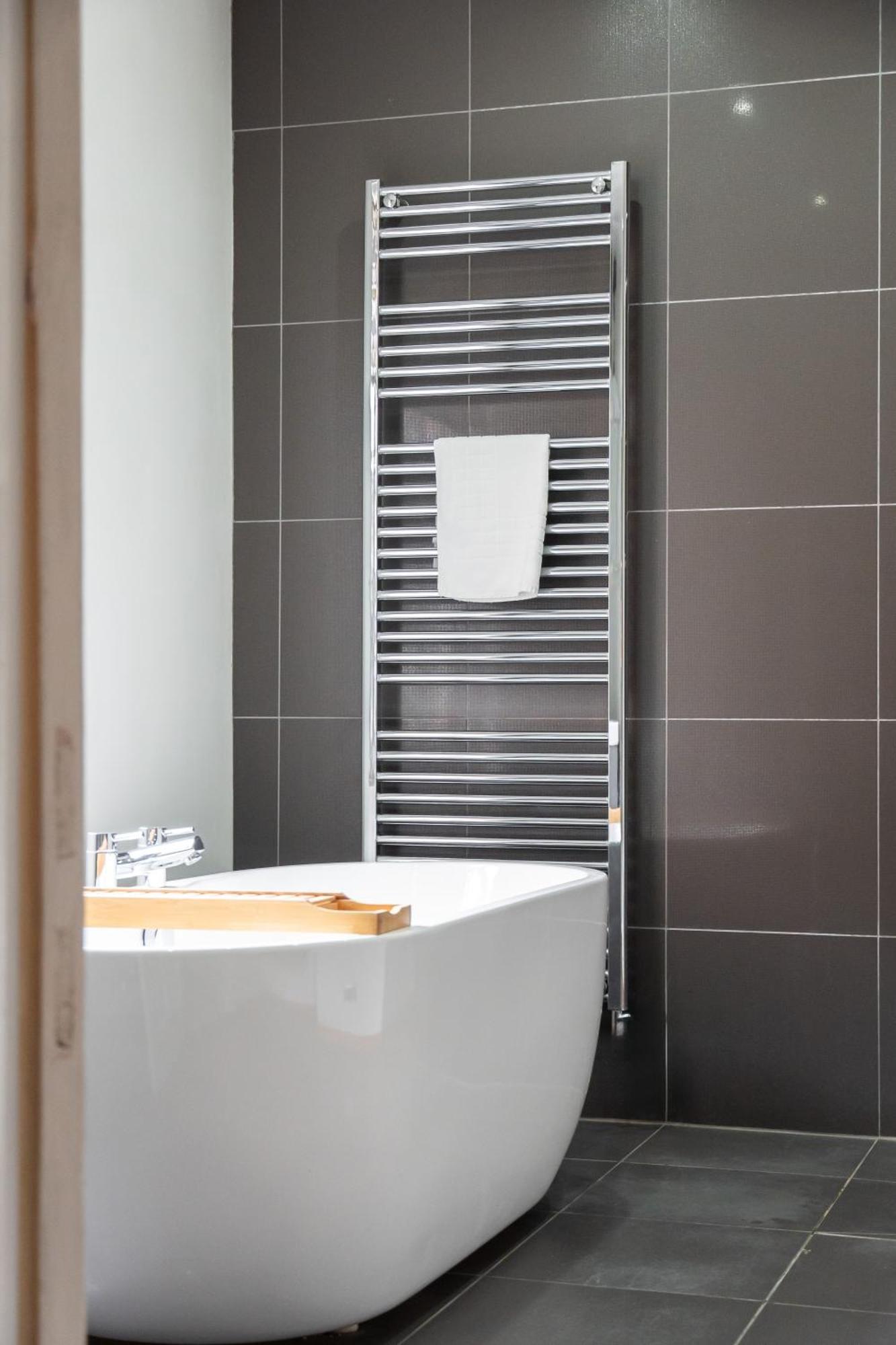 Spacious Victorian For 10 Across Royal Infirmary With Free Parking Holiday home *