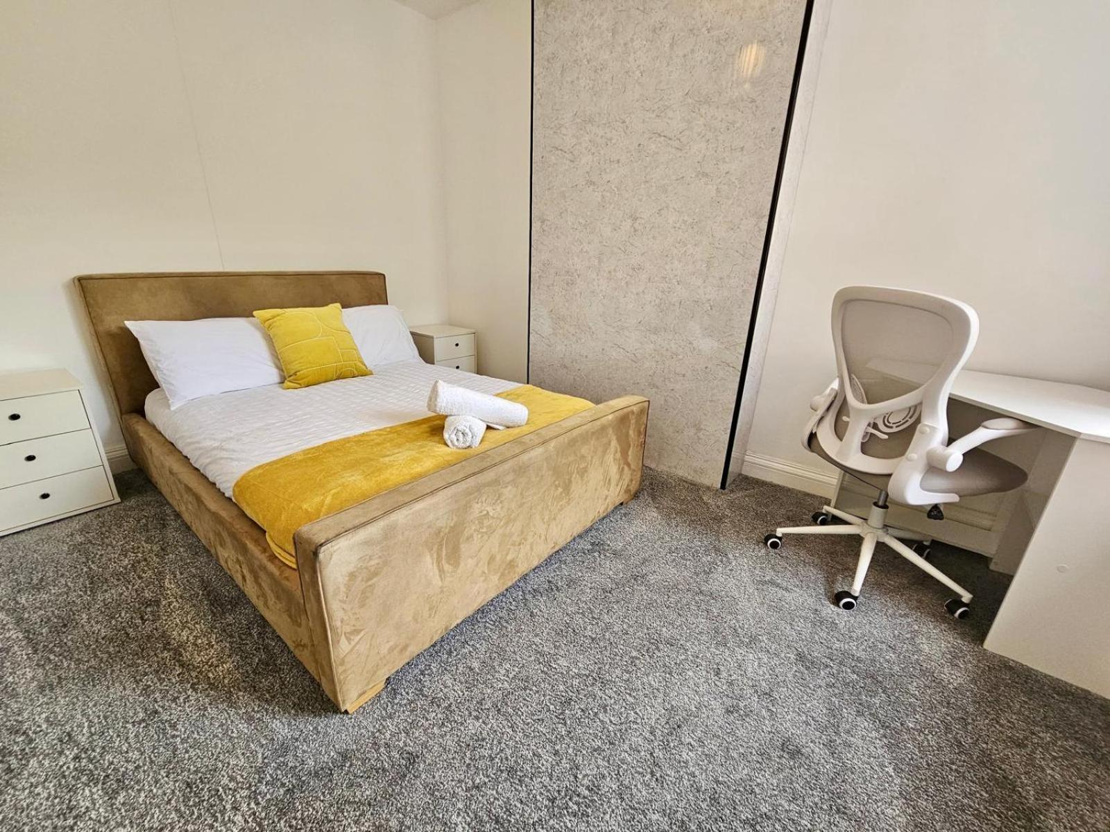 Housesleeps5-garden-freeparking-wifi-cityretreat Holiday home