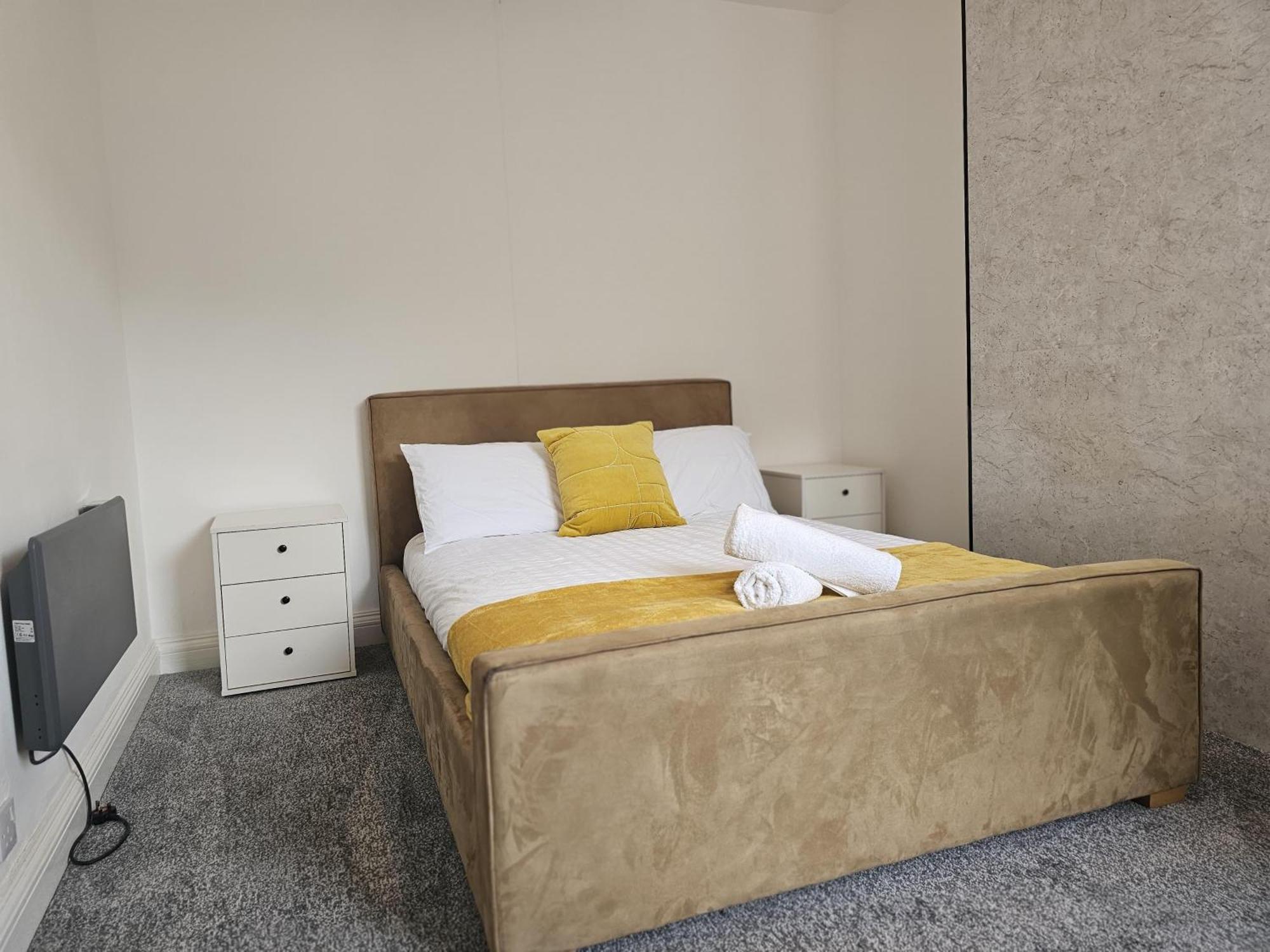 Housesleeps5-garden-freeparking-wifi-cityretreat * Leicester