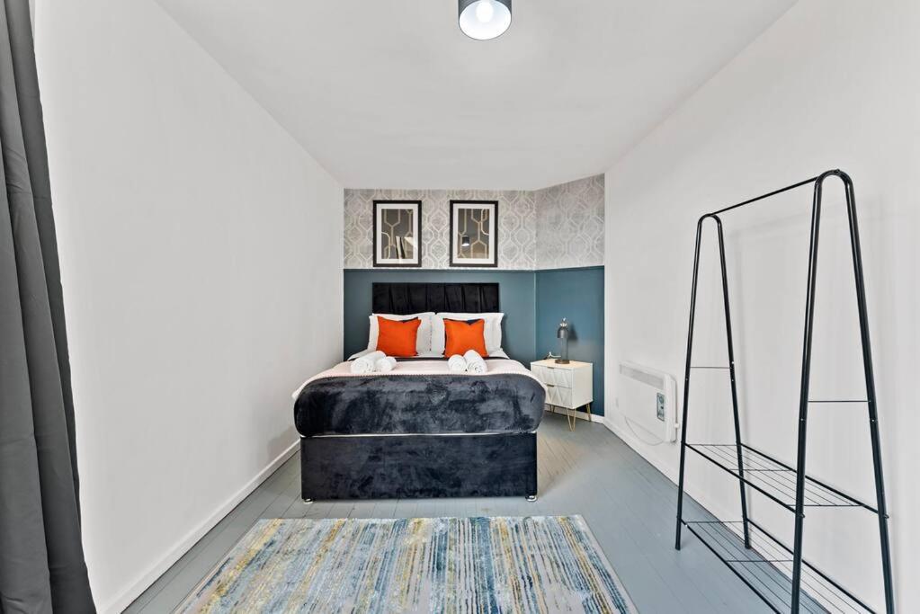 Apartment Large Leicester