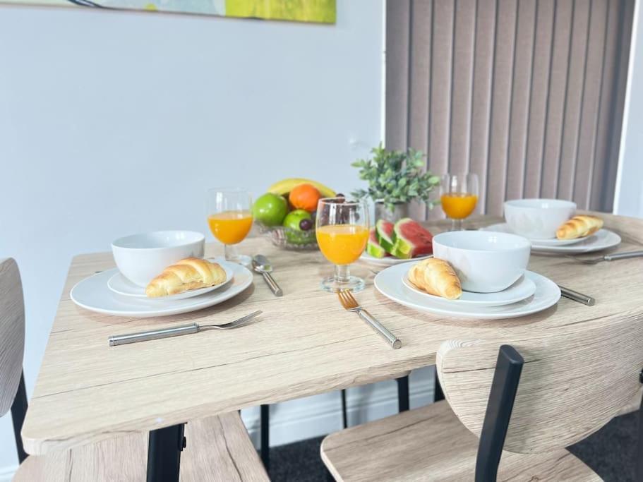 Apartment Near Royal Infirmary & Dmu *