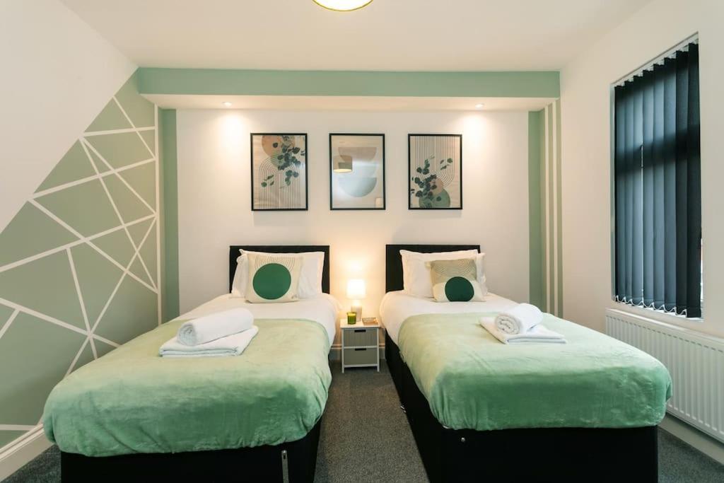 Holiday home Contractors Wifi Freeparking Smarttv