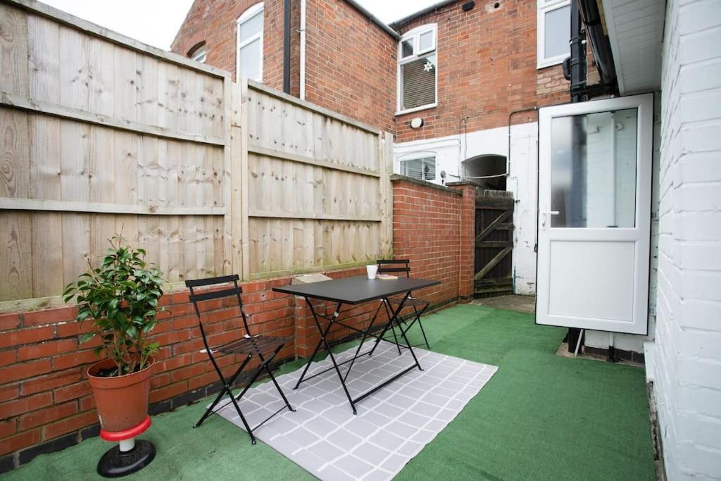 Holiday home Contractors Wifi Freeparking Smarttv Leicester