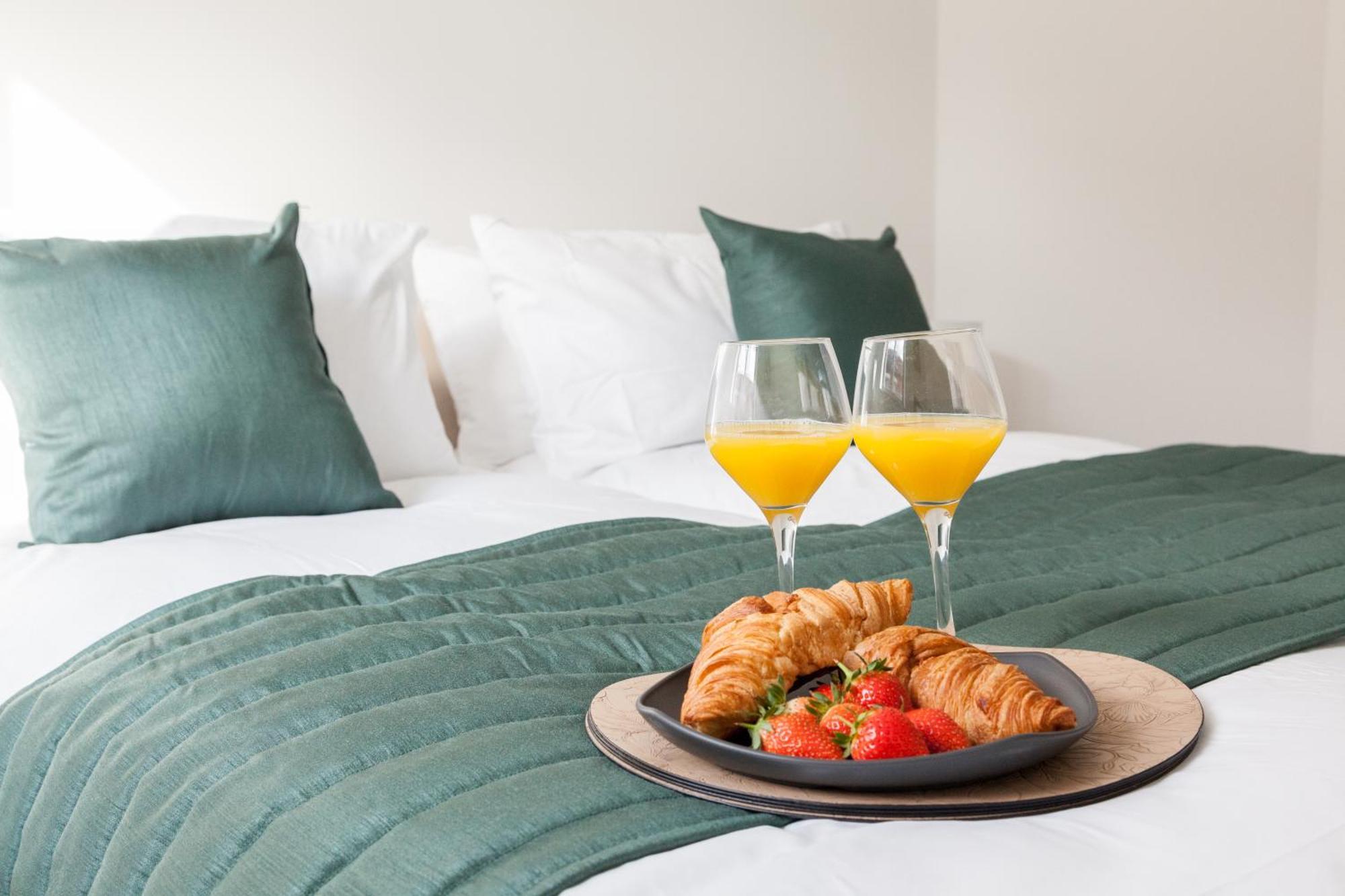 Opulent - 1 Bedroom Centre Apartment *
