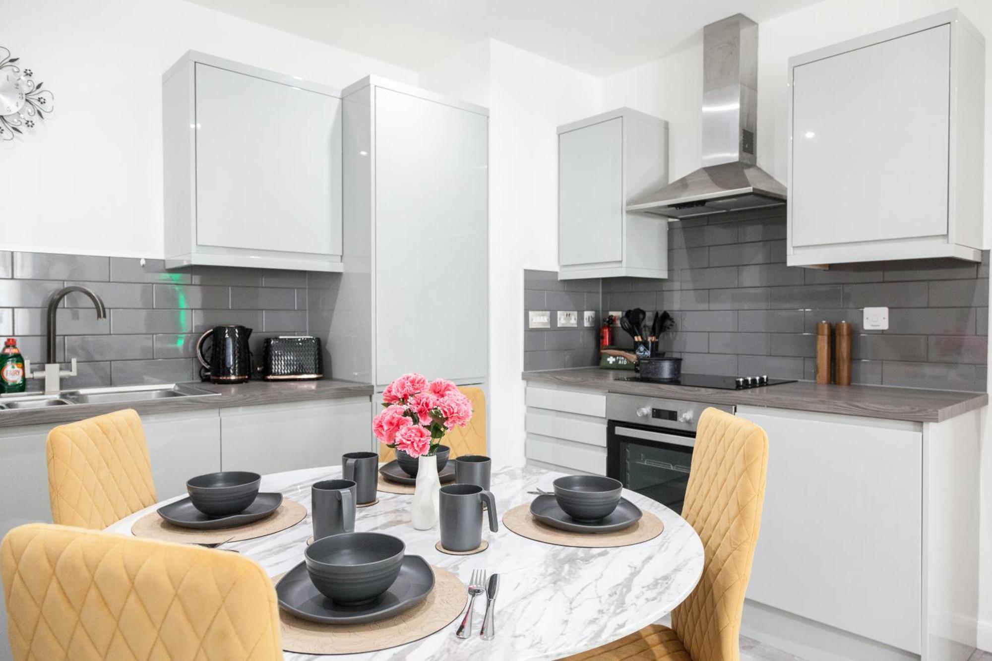 Opulent - 1 Bedroom Centre