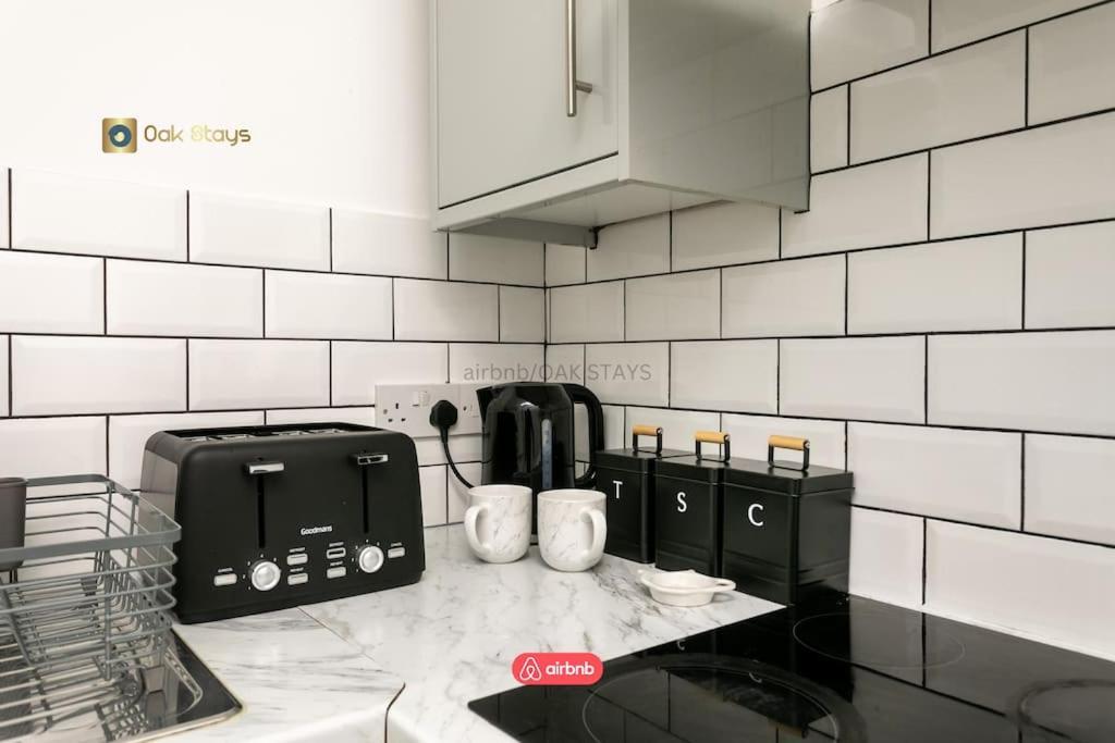 Last-minute Specials L 2 Bedroom Modern For 6 Guests In Centre With Free Parking By Oak Short Lets & Serviced Accommodatins * Leicester
