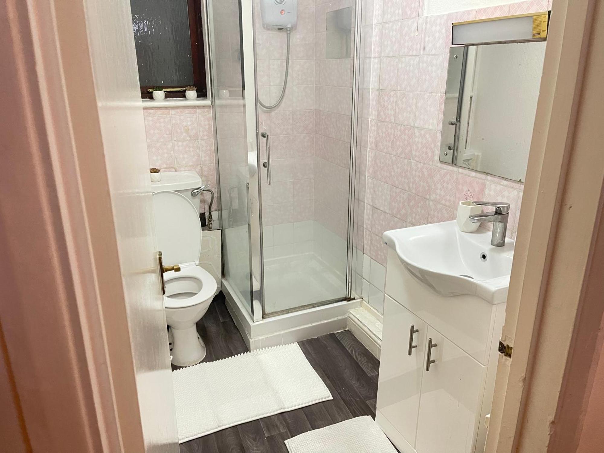 Hometel Digs Large Detached Spacious Comfy Villa *