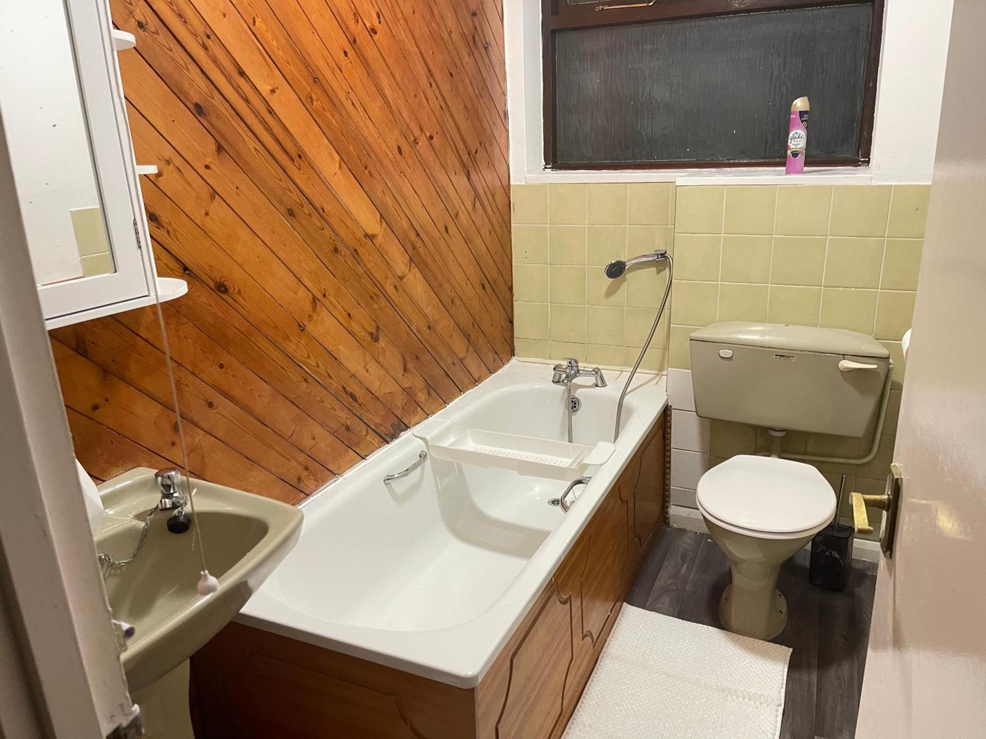 Hometel Digs Large Detached Spacious Comfy *