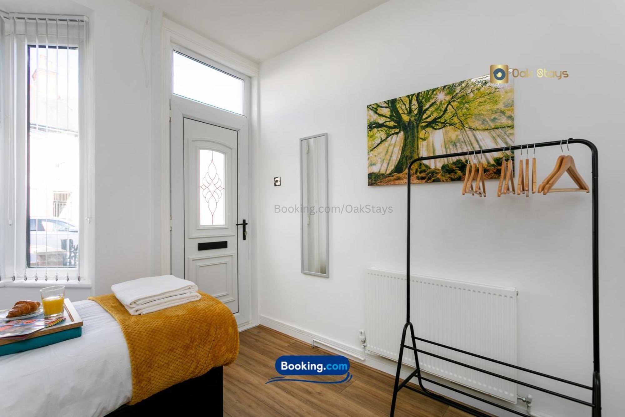 30nights Special L 3 Bedroom Modern For 6 Guests In Centre With Free Parking By Oak Short Lets & Serviced Accommodatins * Leicester
