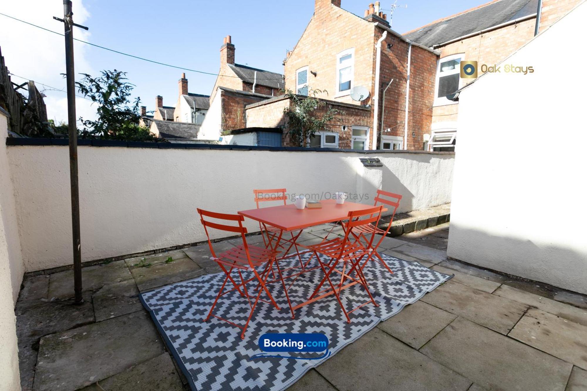 30nights Special L 3 Bedroom Modern For 6 Guests In Centre With Free Parking By Oak Short Lets & Serviced Accommodatins Apartment *