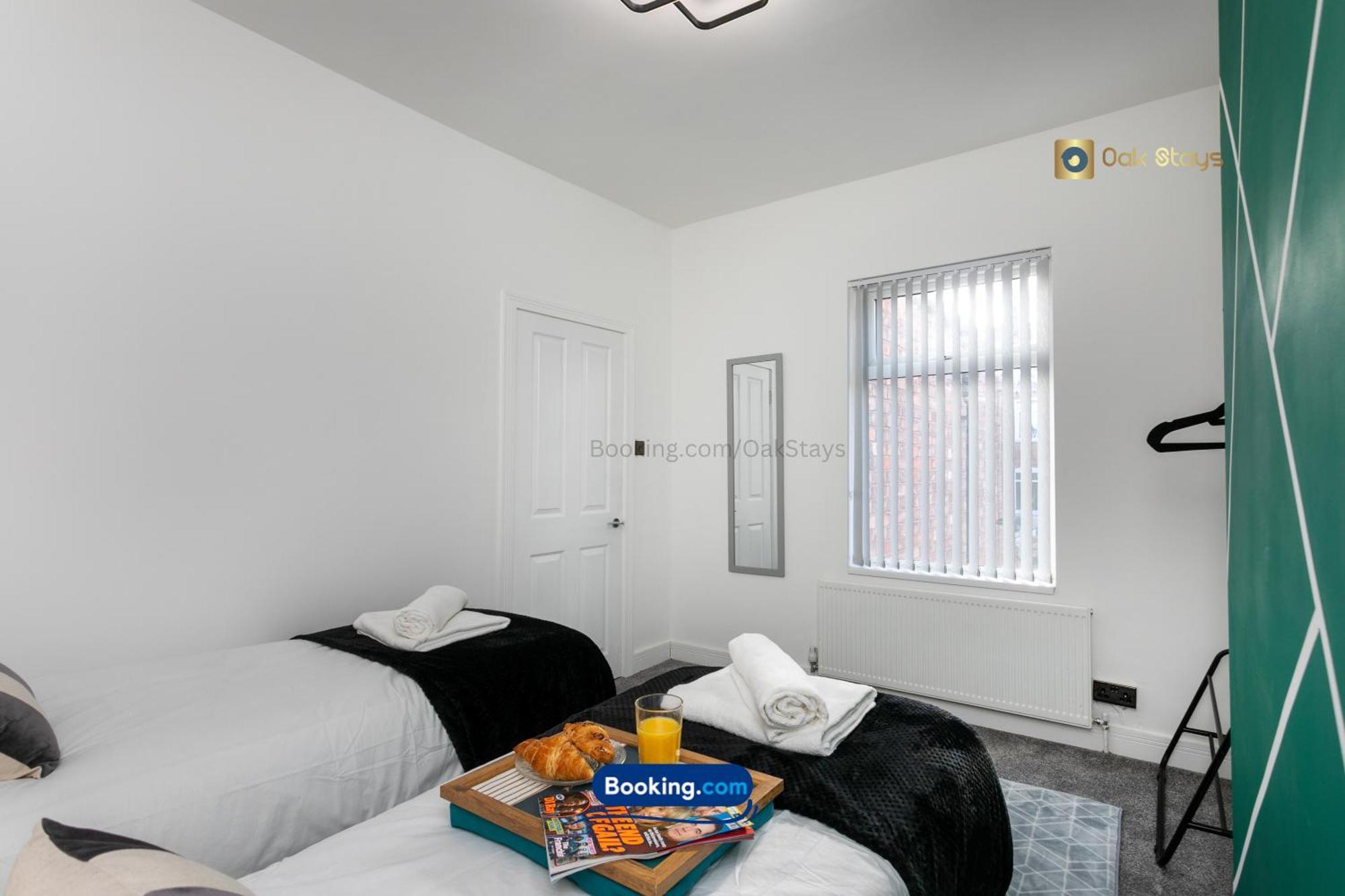 Apartment 30nights Special L 3 Bedroom Modern For 6 Guests In Centre With Free Parking By Oak Short Lets & Serviced Accommodatins Leicester
