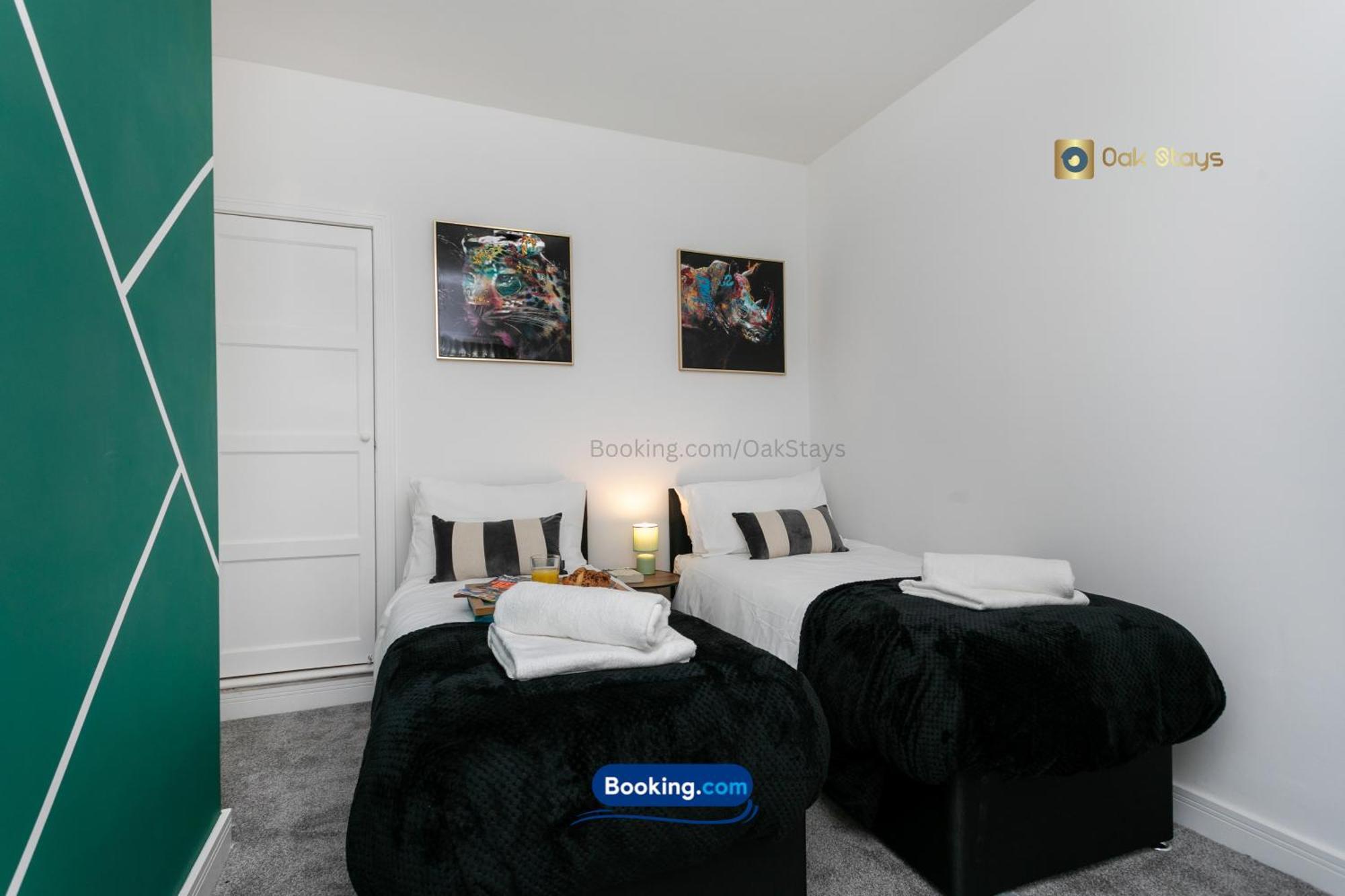 30nights Special L 3 Bedroom Modern For 6 Guests In Centre With Free Parking By Oak Short Lets & Serviced Accommodatins Apartment