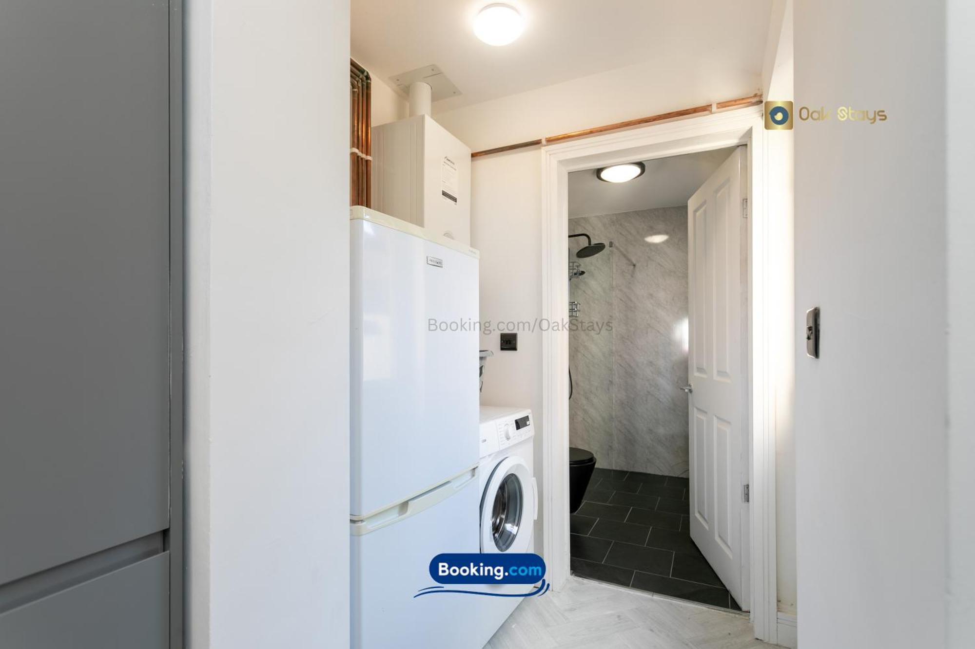 Apartment 30nights Special L 3 Bedroom Modern For 6 Guests In Centre With Free Parking By Oak Short Lets & Serviced Accommodatins Leicester