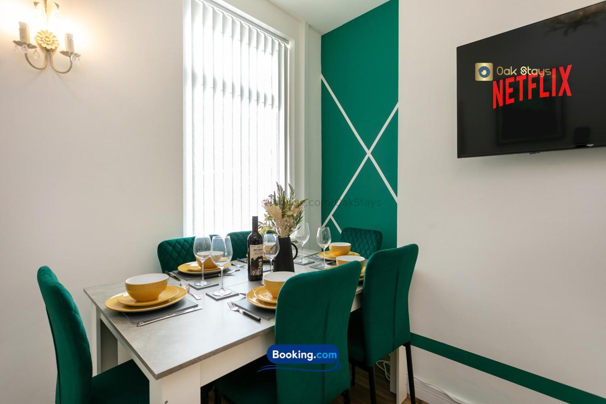 30nights Special L 3 Bedroom Modern For 6 Guests In Centre With Free Parking By Oak Short Lets & Serviced Accommodatins Leicester