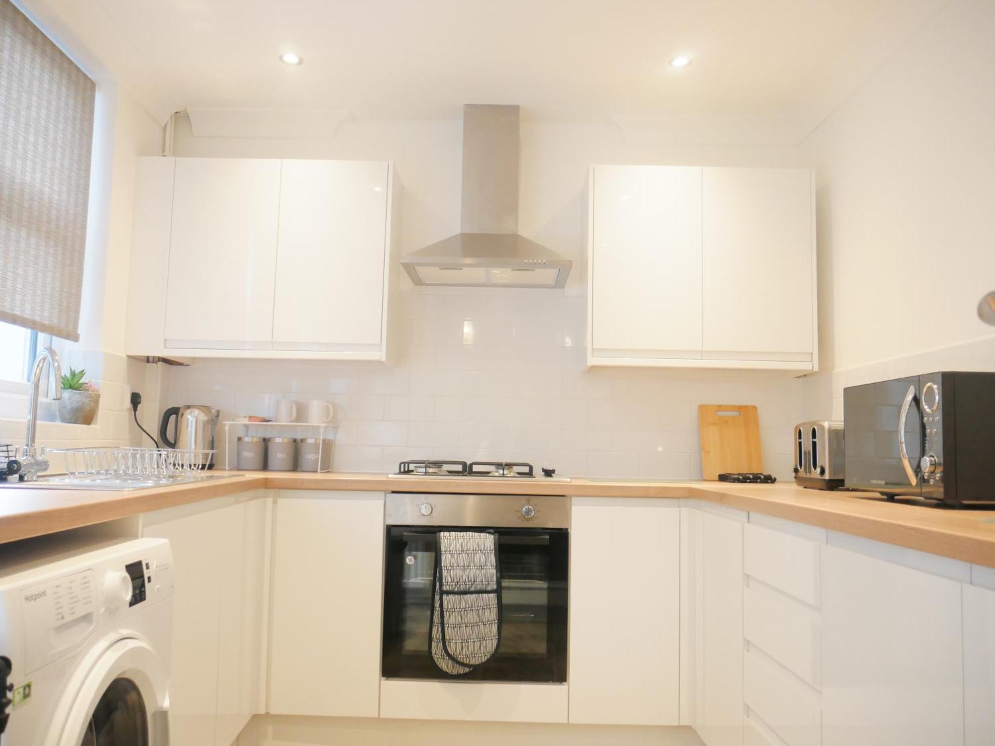 Spotless 2 Bed House Near Centre Holiday home