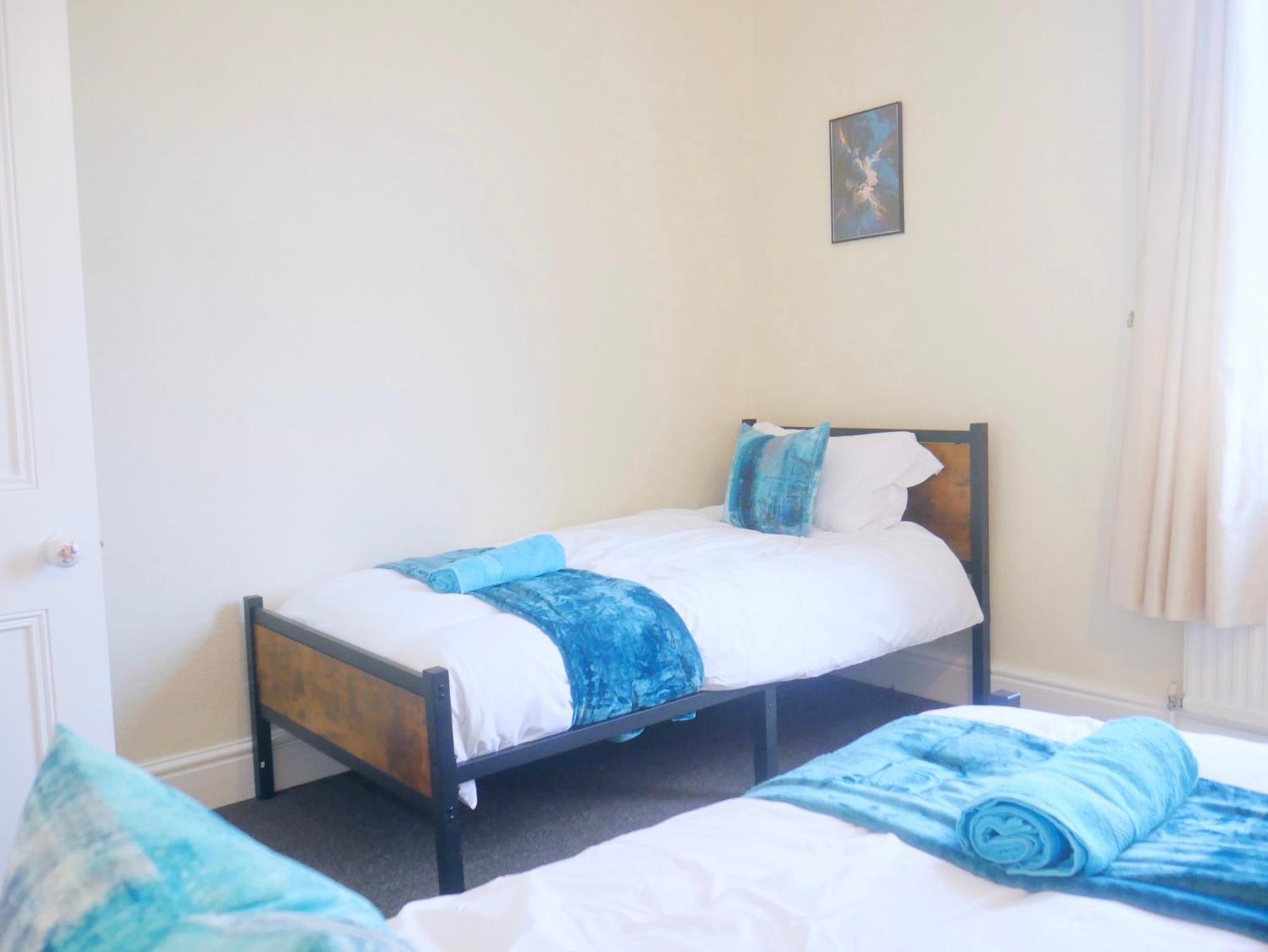 Spotless 2 Bed House Near Centre * Leicester