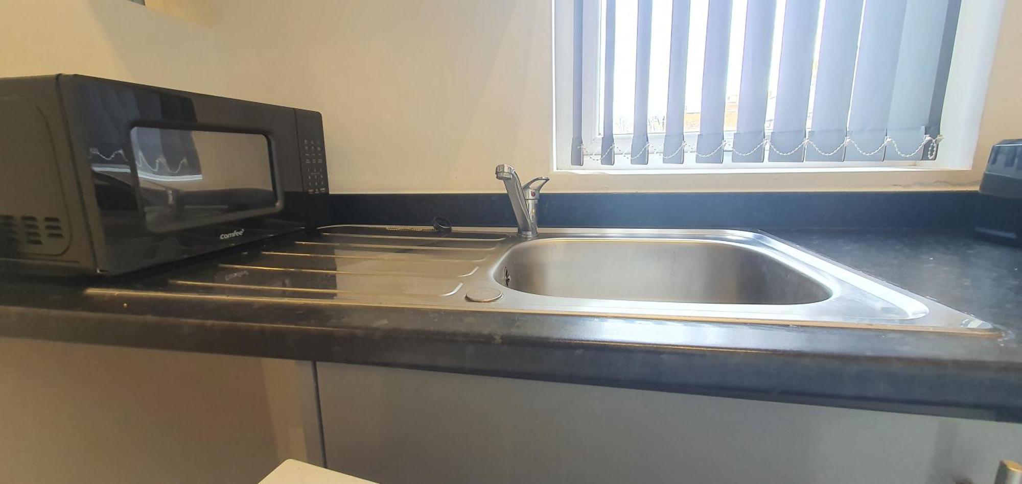 Apartment Luxury Spacious Flat In *