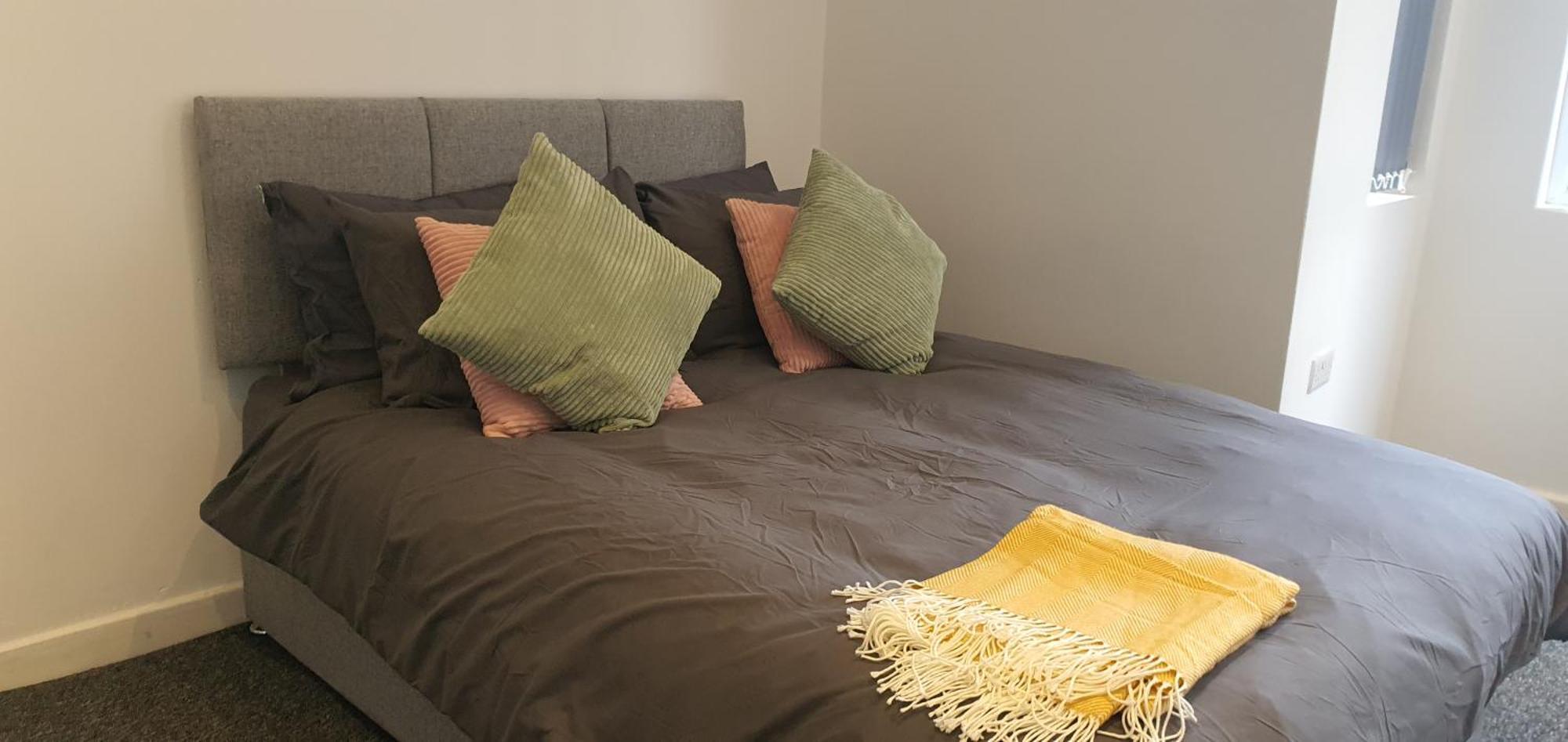 Luxury One Bed Flat In * Leicester