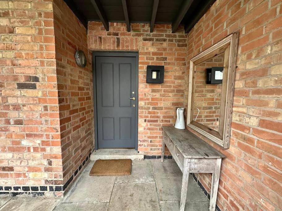 Cosy 1-bed Near Centre Apartment