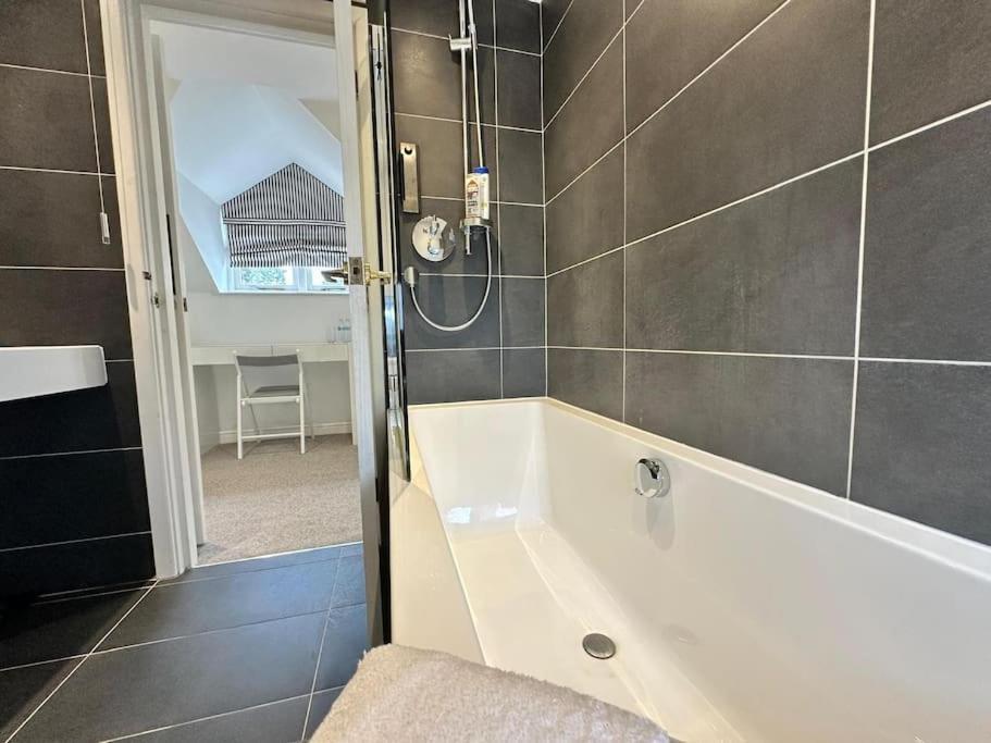 Apartment Cosy 1-bed Near Centre Leicester
