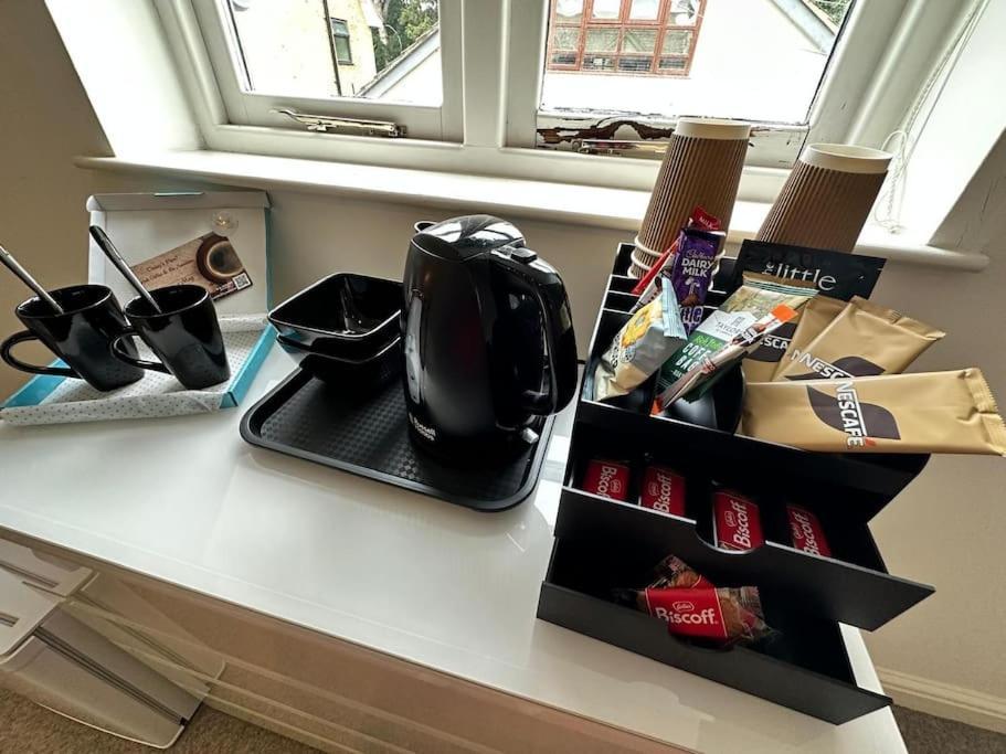 Cosy 1-bed Near Centre Apartment *