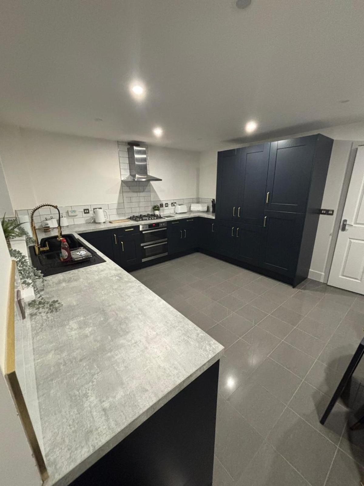 Modern From At Elm Tree House * Leicester