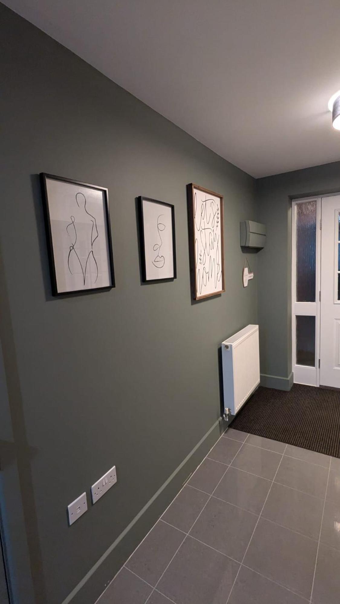 Holiday home Modern From At Elm Tree House *