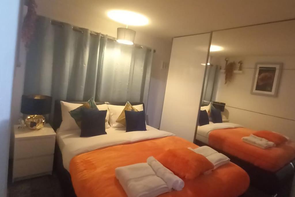Holiday home Golden Plush - Beautiful Luxury 3 Bed House In Leicester