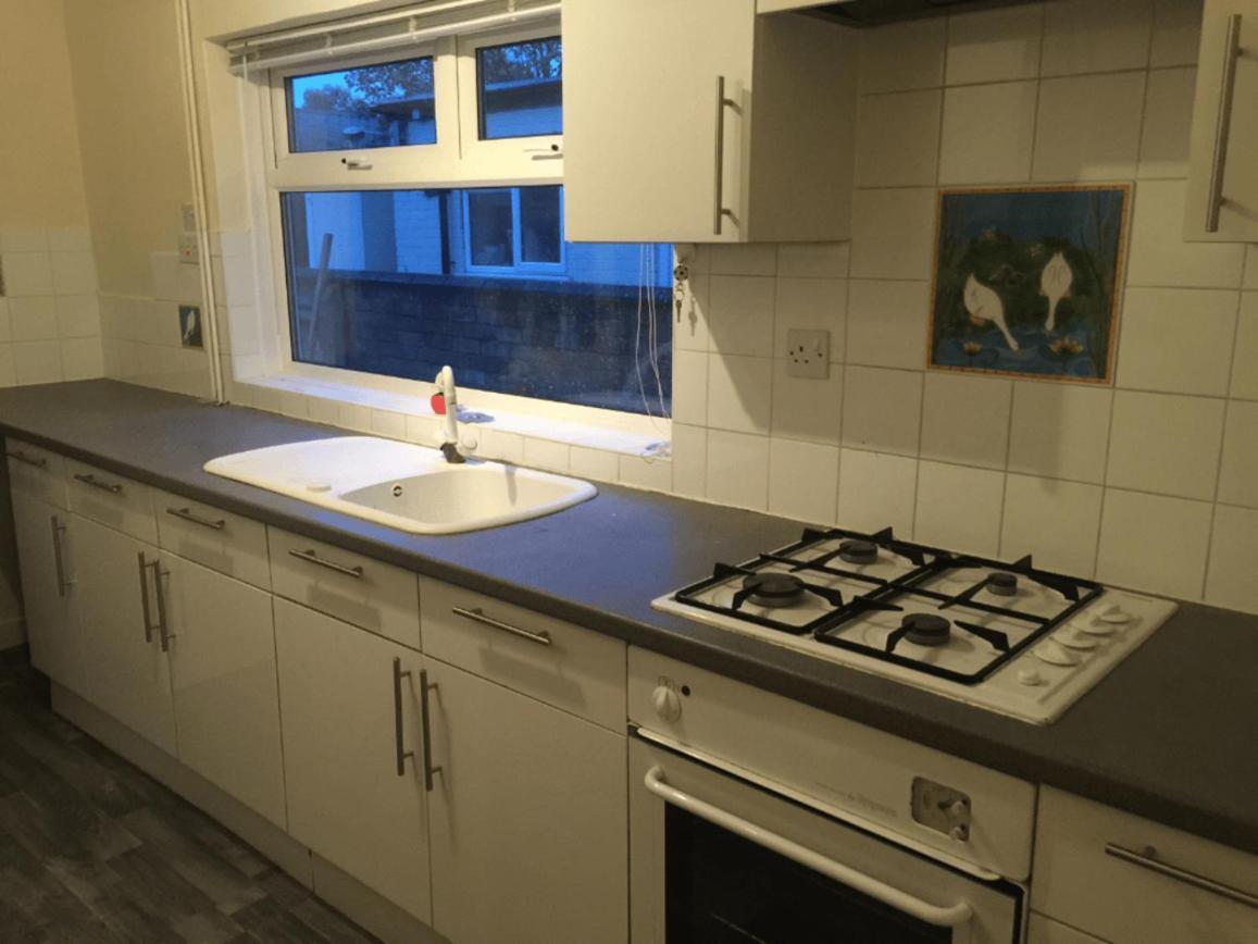 In Guest - Spacious In Guest house