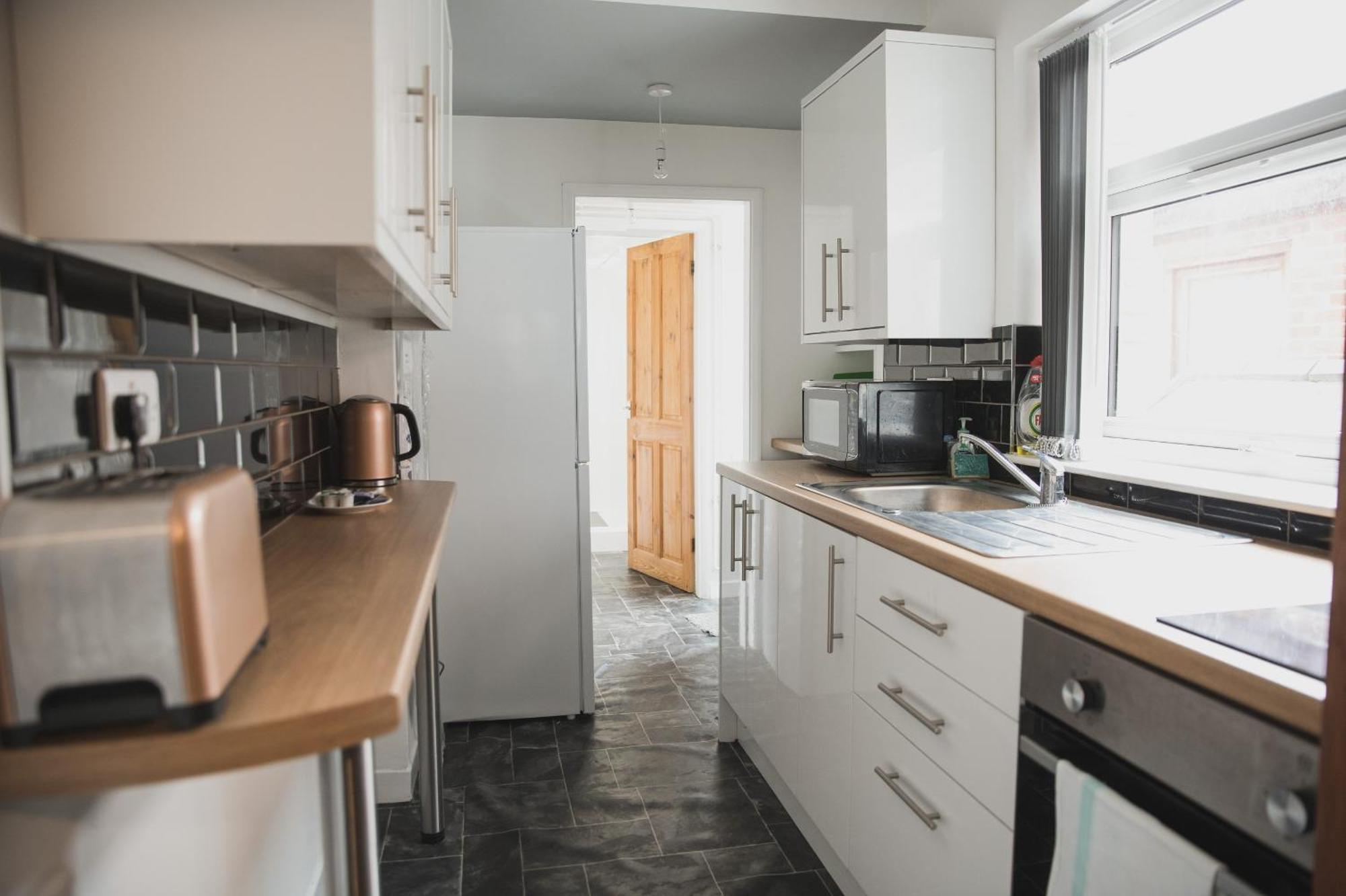 In Guest - Big Single Near Guest house