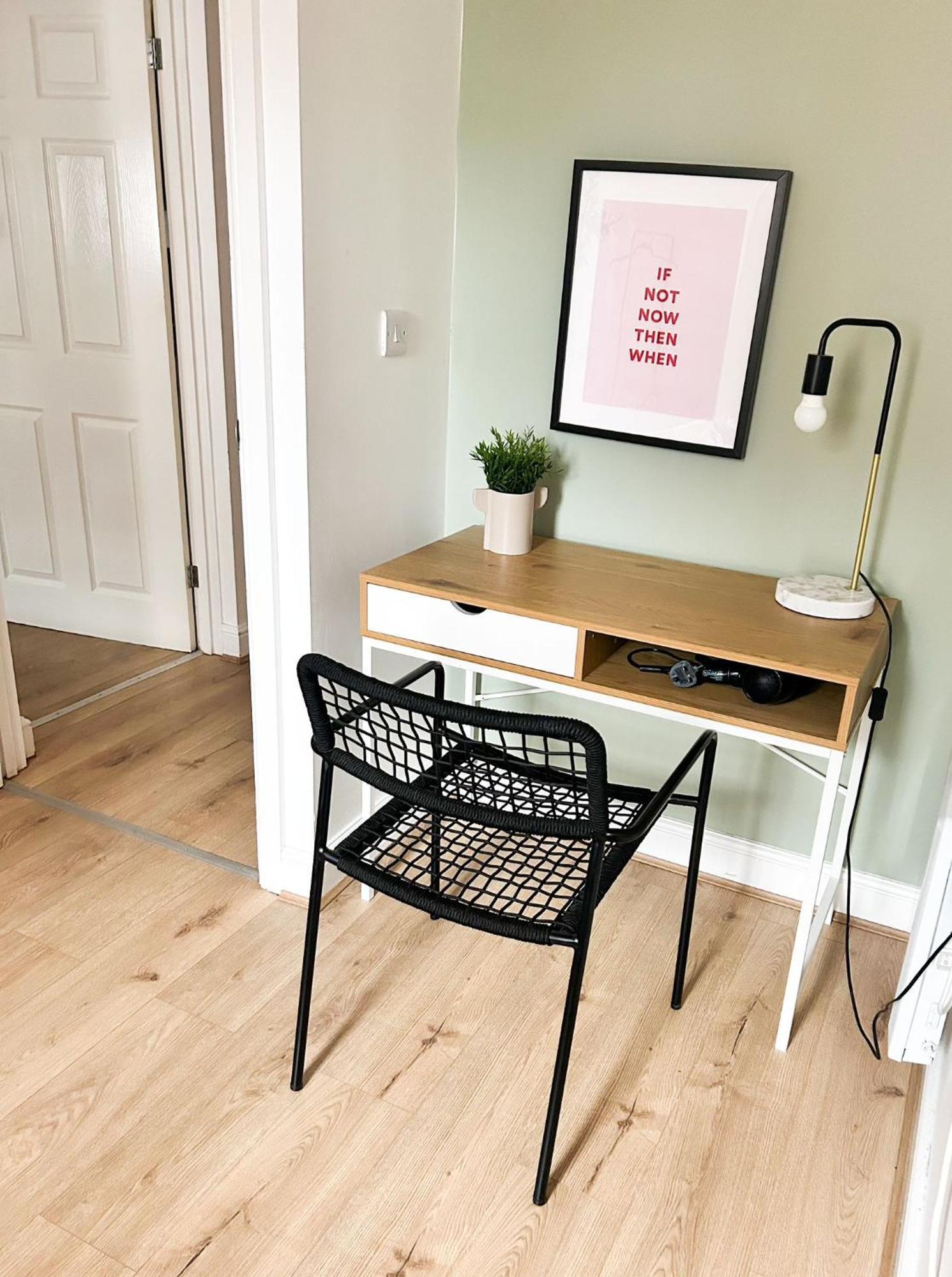 Granby F-2 Apartment