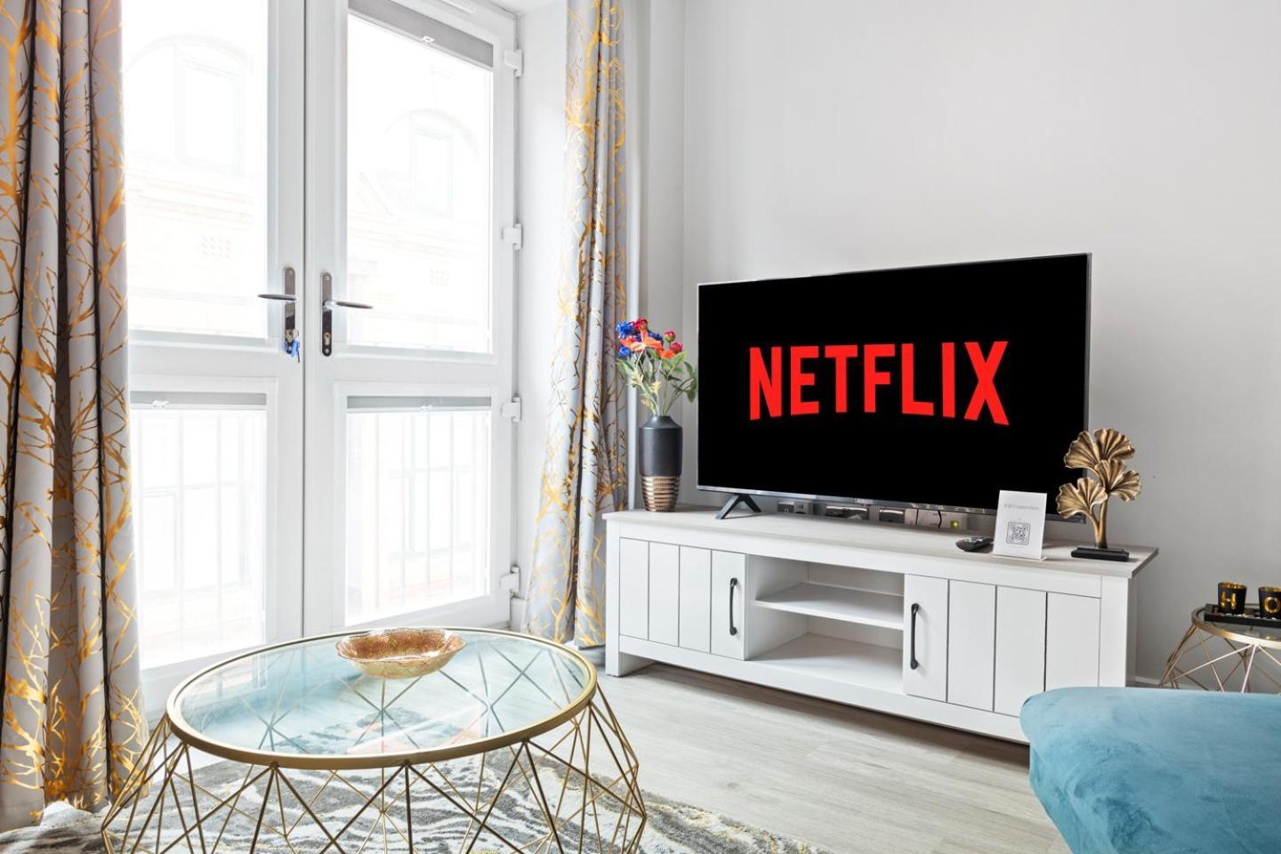 Luxurious Flat At Town Apartamento